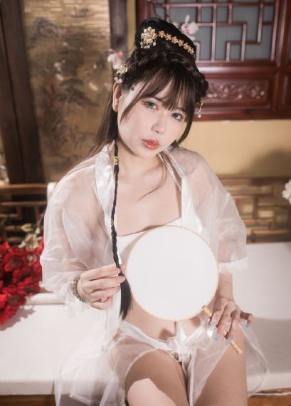 熟妇逼逼逼喷水_迅雷下载电影